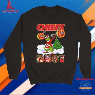 Kansas City Chiefs x Grinch Football Christmas Graphics New T Shirt