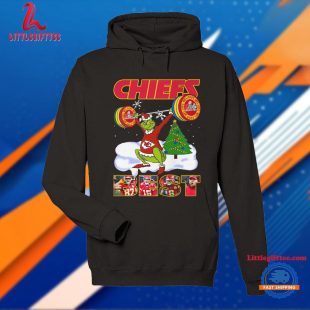 Kansas City Chiefs x Grinch Football Christmas Graphics New T Shirt